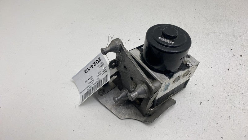 A2046820072 2012 Mercedes-Benz C-Class C250 C300 ABS Anti-Lock Brake Pump Module Assembly