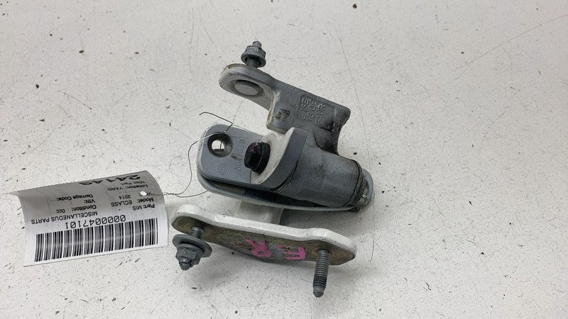 A047058 ⭕ 10-16 Mercedes-Benz E350 Front Right Lower & Upper Door Hinge Closure Assist