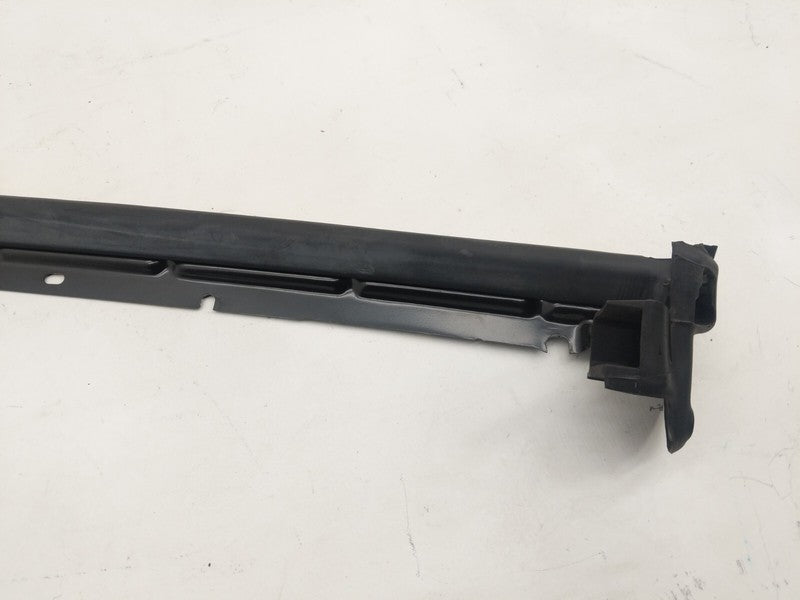 ⭕ 16-20 Tesla Model X Rear Passenger Side Door Seal Bracket Right 1072