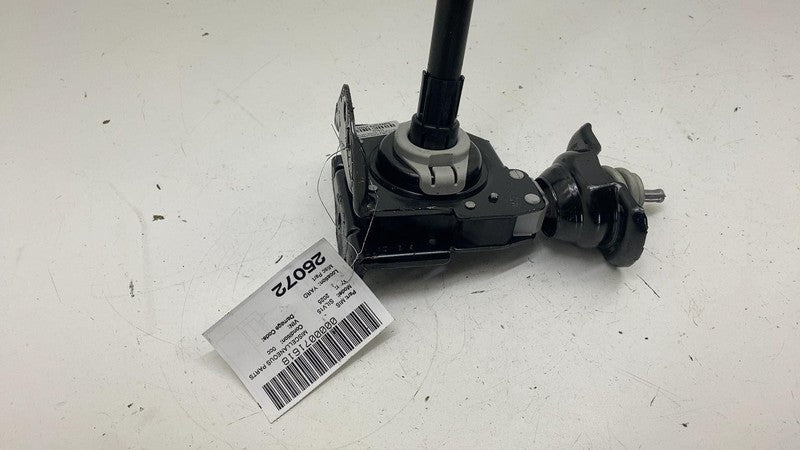 ⭕ 2025 Chevrolet Silverado 1500 Rear Spare Tire Wheel Carrier Hoist OE