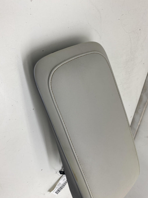 ⭕ 2022-2024 Hyundai Ioniq 5 Center Console Armrest Storage Compartment Lid Gray