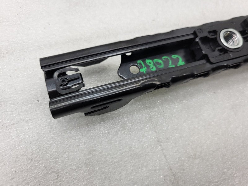 106813001B ⭕ 2017-2023 Model 3 Y Front Right 1st Row Seat Belt Height Adjuster 1068130-01-B