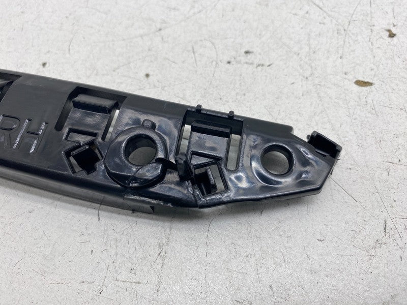 1084182 00 E ⭕ 17-23 Tesla Model 3 Front Right Bumper Fascia Side to Fender Bracket 1084182