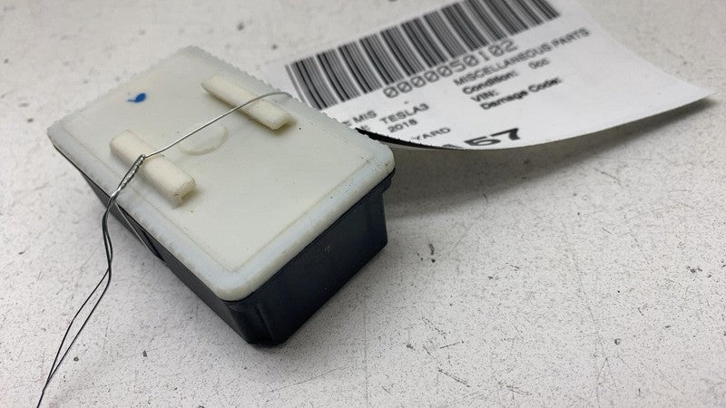 1118580 00 C 2017-2023 Tesla Model 3 M3 Tire Pressure Monitoring Module Sensor TPMS Receiver