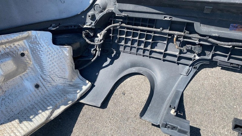 ⭕ 14-17 Land Range Rover Sport Rear Bumper Cover w/ Park Sensors White