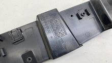 ⭕ 14-21 BMW i3 Front Passenger Side Fender Retaining Bracket Right 51657299184