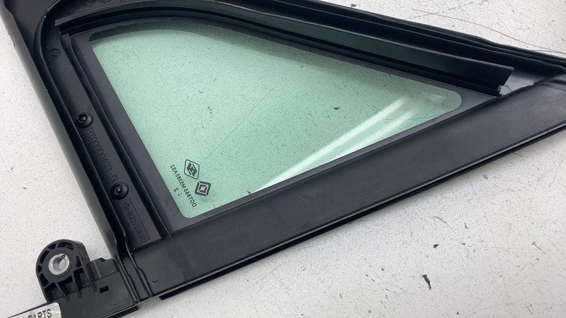 PT00009493G ⭕ 2023 Rivian R1T Passenger Side Door Corner Glass Right Assembly PT00009493-G