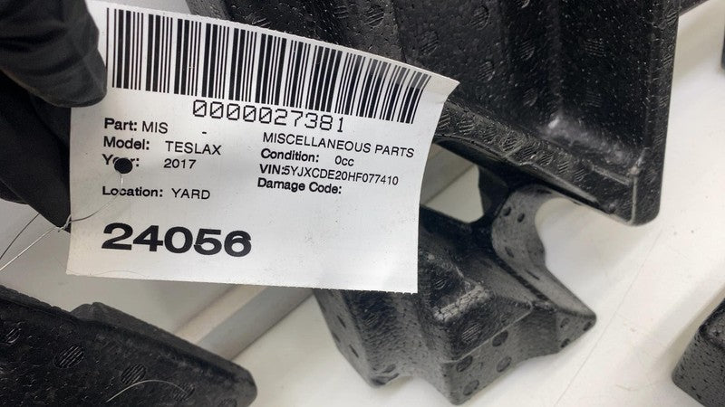 ⭕ 2016-2020 Tesla Model X Floor 2nd Row Seat Spacer Pad Support Bracke