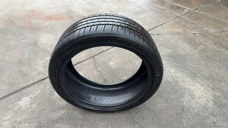 ⭕ Michelin Pilot Sport All Season 4 Tire 235/40 ZR19 96Y