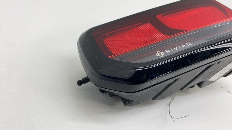 PT00000471-K ⭕ 22-24 R1S R1T Rear Driver Side Outer Taillight LED Tail Lamp Left PT00000471-K