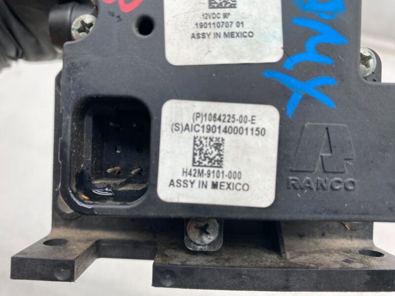 2016-2020 Tesla Model X 3-Way Coolant Valve Motor Actuator System 1064225-00-E