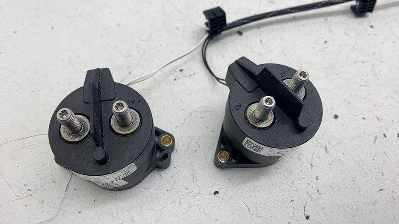 ⭕ 12-20 Model S Battery Internal Connector Contactor Relay Switch 1064