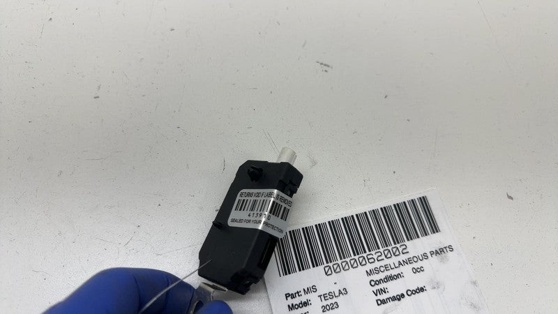 ⭕ 17-23 Tesla Model 3 Y Infotainment Antenna Amplifier AMP Radio FM 10