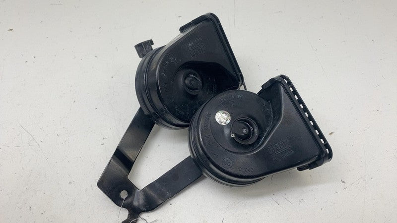 ⭕ 2025 Ram 1500 Pickup FIAMM High & Low Pitch Note Signal Horn w/ Brac