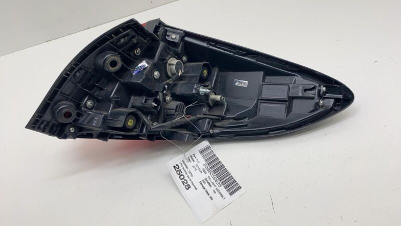 ⭕ 2018-2022 Toyota C-HR Driver Side Outer Taillight (On Quarter) Tail Lamp Left