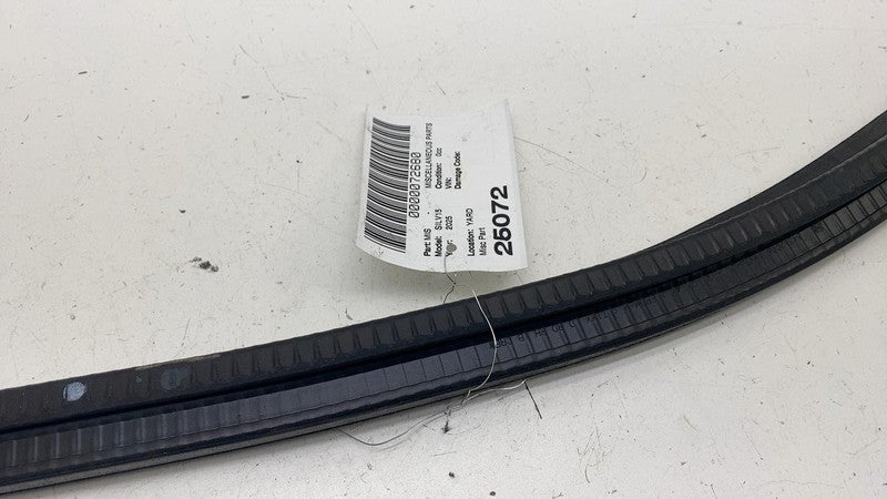 ⭕ 19-25 Chevy Silverado 1500 Rear Right Door Window Weatherstrip Seal 