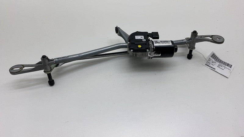 9851351 02 2017-2023 BMW 530e G30 Front Windshield Wiper Transmission Linkage & Motor OEM