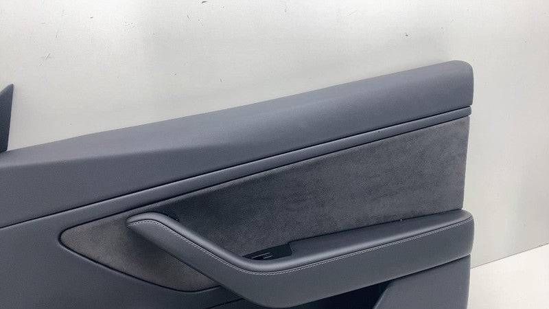 1090411-01-H ⭕ 17-20 Tesla Model 3 Front Right Interior Door Panel Trim Card OEM 1090411-01-H