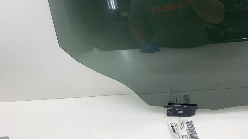 ⭕ 2022 2023 2024 Rivian R1T Rear Passenger Side Door Glass Window Righ