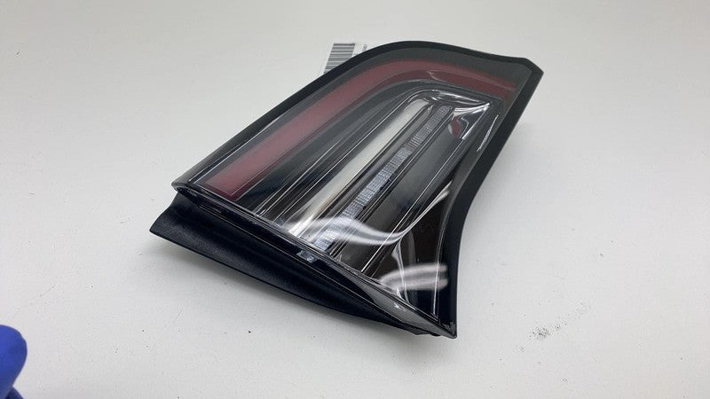 1077401 00 E ⭕ 2017-2023 Model 3 Rear Left Inner Taillight LED Tail Lamp 3-Pin 1077401-00-E