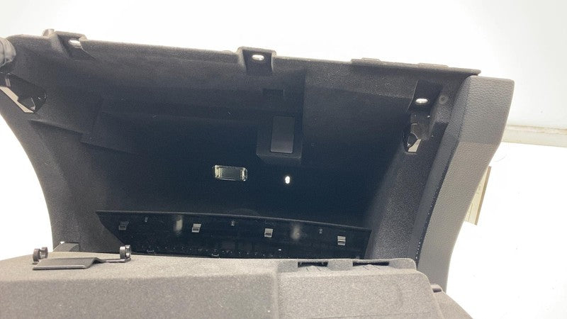 4KL880302B 19-23 Audi E-Tron Dash Instrument Panel Glove Box Storage Compartment 4KL880302B
