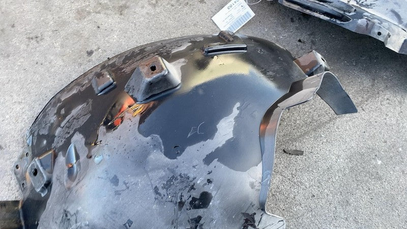 A 166 884 11 22 2016-2019 Mercedes-Benz GLE350 Front Inner Fender Liner Splash Guard Shield Left