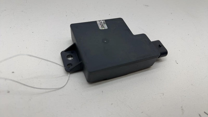 161377480C ⭕ 24-25 Tesla Cybertruck Front Bluetooth Low Energy Control Module 1613774-80-C