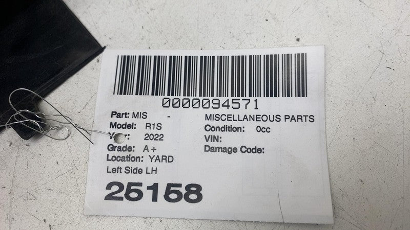 ⭕ 2022 Rivian EDV-700 Amazon Van Rear Left Body Side Cladding Upper PT