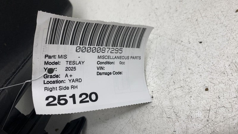 181661700A ⭕ 2020-2024 Tesla Model Y Passenger Side Trunk Rucket Bracket Right 1816617-00-A