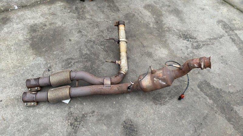 ⭕ 2018-2021 Lincoln Navigator Left & Right Side Exhaust Front Pipe Tub