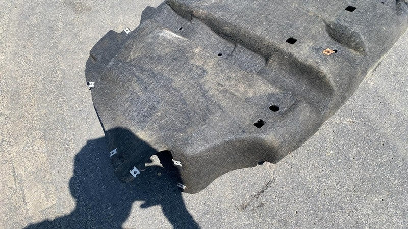 ⭕2017-2024 Chrysler Pacifica Rear Underbody Pan Diffuser Panel Splash Shield OEM