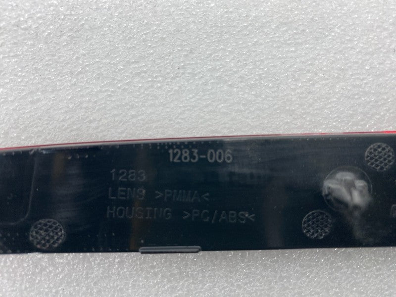 1077407 ⭕ 17-23 Model 3 Rear Passenger Side Bumper Light Reflector Lamp Right RH 1077407