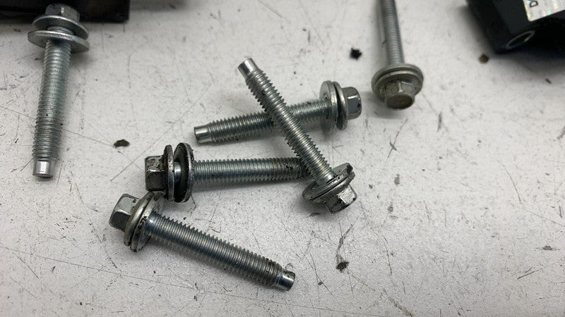 ⭕ 2018-2021 Lincoln Navigator 3.5L Engine Ignition Coil Ignitor HL3E-1