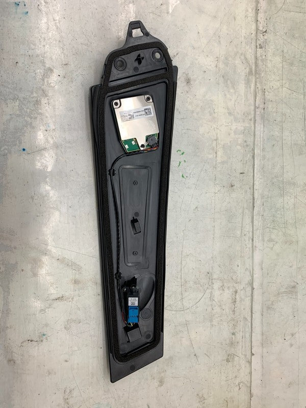 110044100C ⭕17-20 Model 3 Right B-Pillar Applique Glass Trim Molding w/ Camera 1100441-00-C