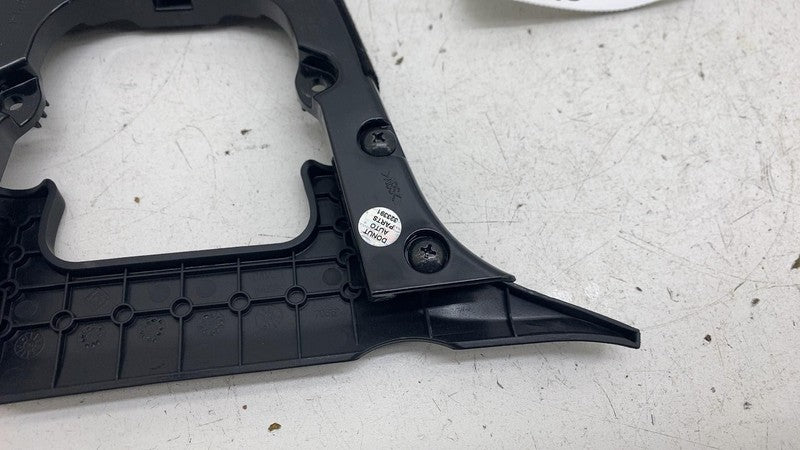 PT00116711A ⭕ 2022-2025 Rivian R1S Front Right Seat Upper Frame Bracket Cover PT00116711-A