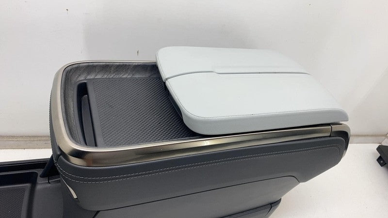 ⭕ 2022 2023 2024 Rivian R1T R1S Front Center Console Assembly Ocean Coast OEM