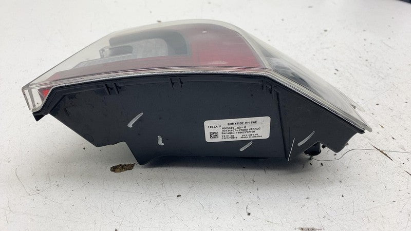 ⭕ 2012-2022 Tesla Model S Rear Right Taillight LED Outer Tail Lamp 600