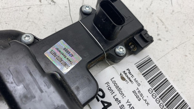 104535300B ⭕ 21-23 Tesla Model X Front Left Door Pop Actuator Control Module 1045353-00-B