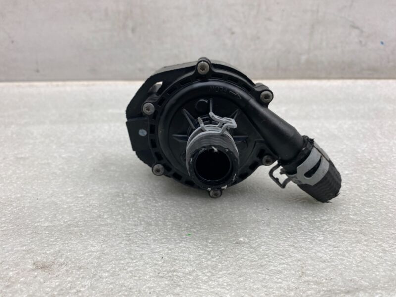 2016-2020 Tesla Model S X Cooling System Auxiliary Water Coolant Pump FWD Assy