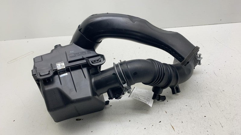 ⭕ 2023-2024 Toyota Prius 2.0L Air Intake Filter Housing Box w/ Pipe 17