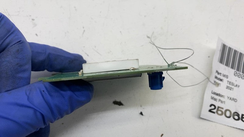 ⭕ 17-23 Model 3 Y Windshield Triple Camera GPS Nav Antenna Module 1079