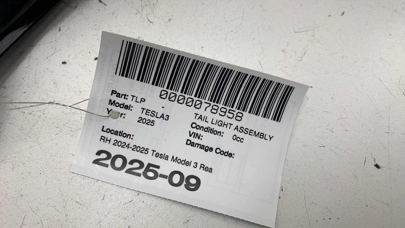 1712514-00-E ⭕24-25 Model 3 Rear Right Lower Bumper Taillight Lamp LED Reflector 1712514-00-E