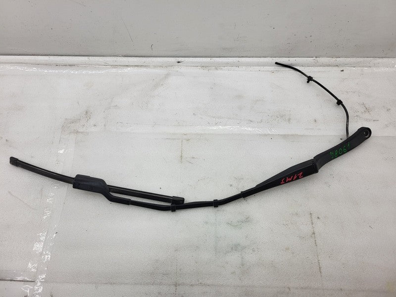 107672900C ⭕ 2017-2022 Tesla Model 3 Front Windshield Wiper Arm & Blade Right 1076729-00-C