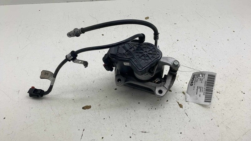 ⭕ 17-25 Tesla Model 3 Rear Right Brake Caliper + Brake Hose Line RH 10