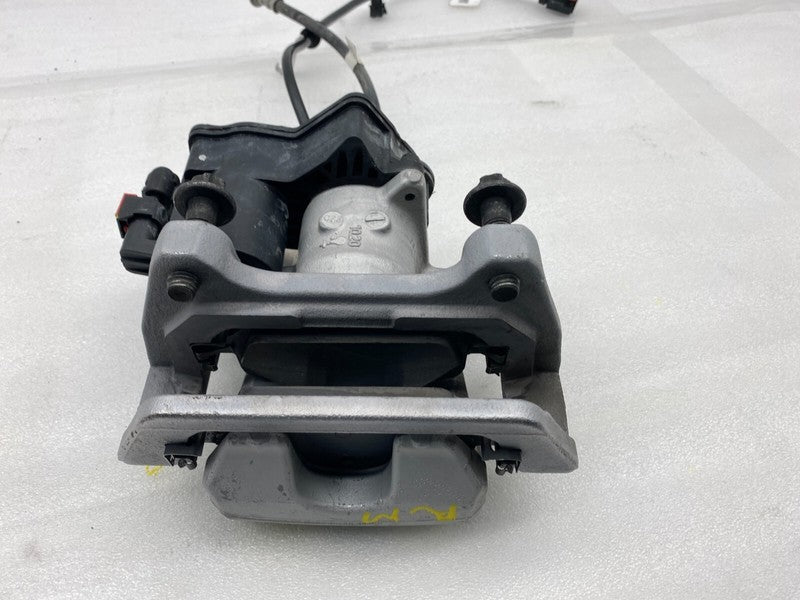 228878200A ⭕ 2020-2024 Tesla Model Y Rear Right Caliper + Brake Hose Line BASE 1044624-00-J