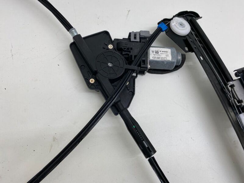 150603800F ⭕2021-2023 Tesla Model S Front  Side Window Regulator & Motor Right 1506038-00-F
