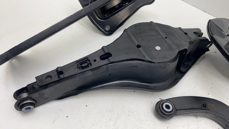 31681837 ⭕ 21-23 Polestar 2 Front Left Knuckle w/ Rear Upper & Lower Control Arm 31681837