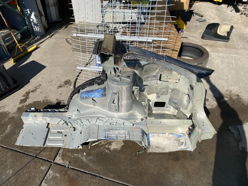 1033836-00-E ⭕2016-2020 Tesla Model X Rear Passenger Quarter Fender Frame Panel Cut Out Right