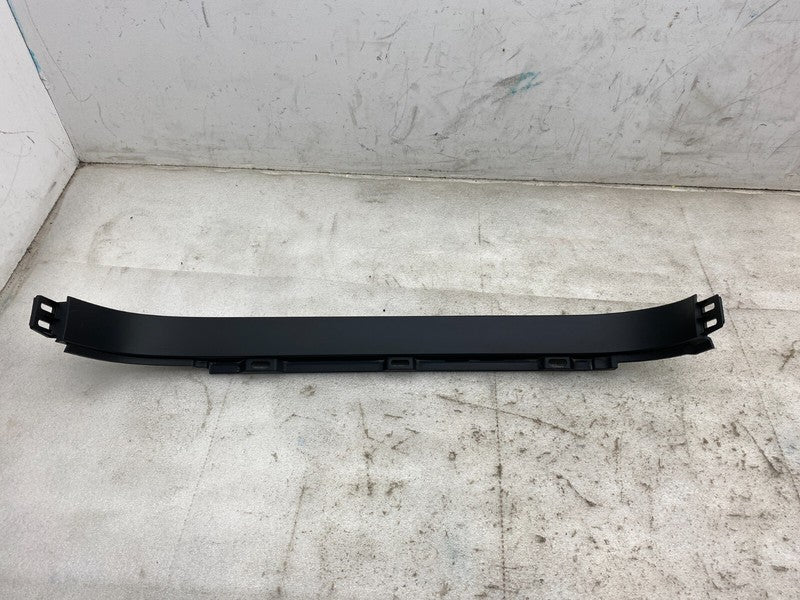 1105138 00 E 2016-2022 Tesla Model X MX Left Sill Plastic Racetrack Assembly LH 1105138-00-E