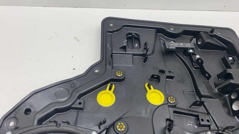 ⭕ 2017-2025 Chrysler Pacifica Rear Left Door Window Regulator & Motor 